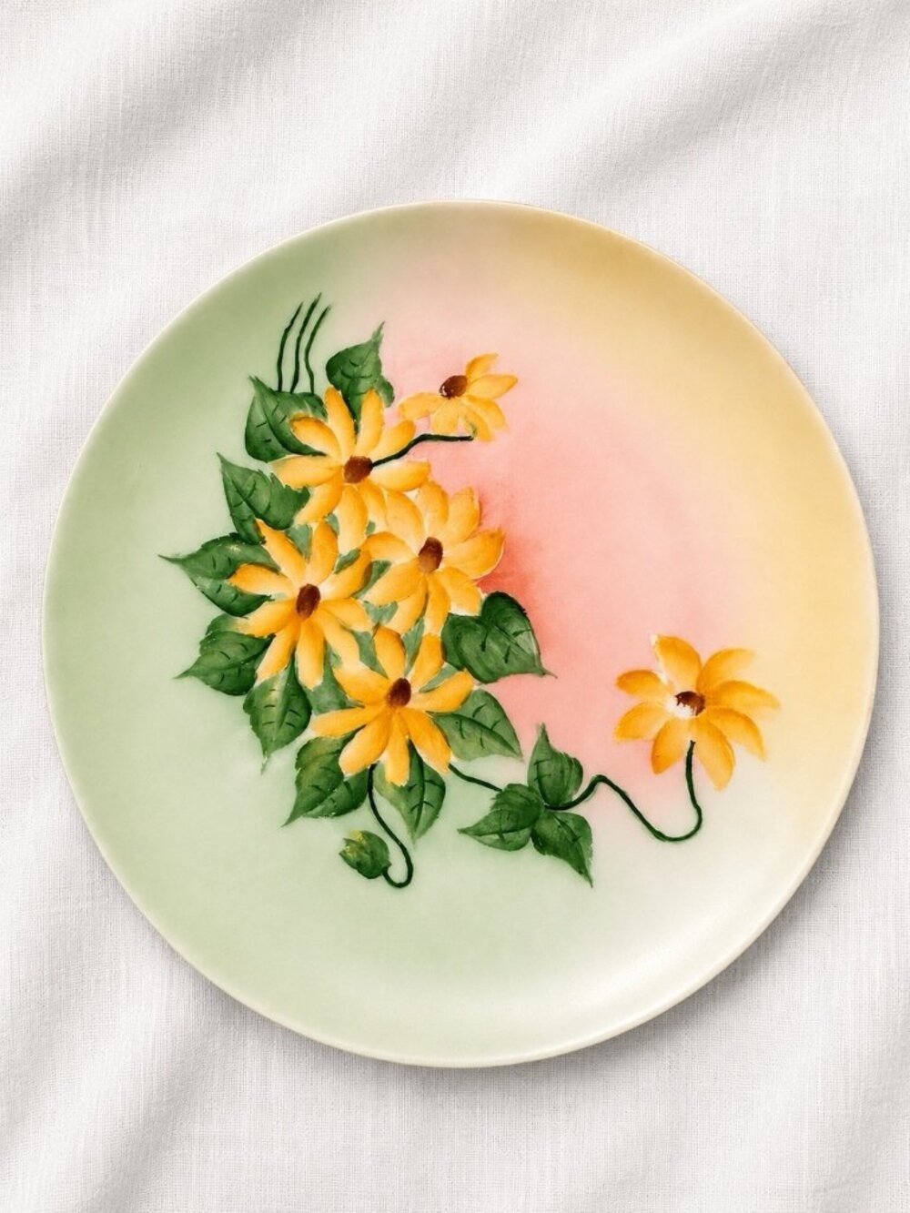 Vintage Bavaria Germany Hand Painted Floral Plates Set of 3 7.5” Porcelain - Picture 4 of 5